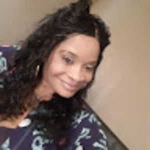 Meet your Posher, Corina